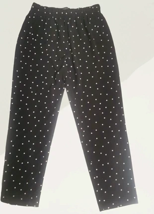 Pantalon noir à pois t. 36, marque: Primark, état: Très bon état, taille: S / 36 / 8, 6,00 €, 7,00 € Protection acheteurs incluse