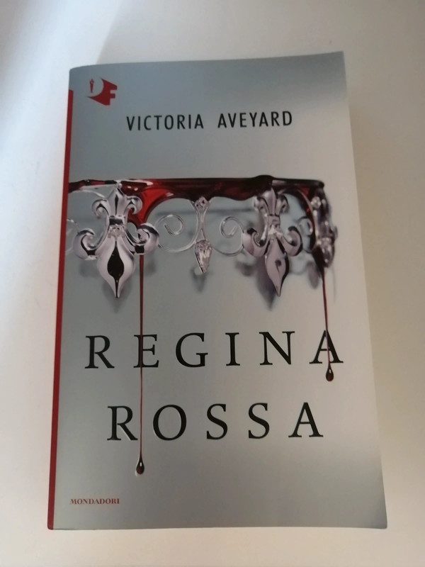 Regina rossa - Victoria Ayeyard