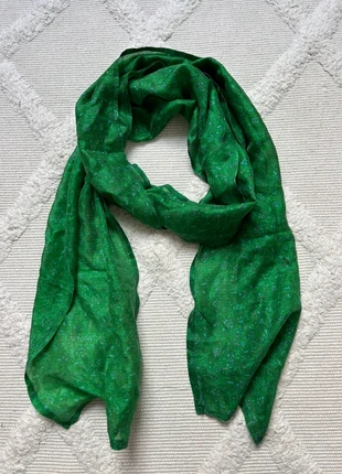 Foulard vert fleuri Boutique indépendante, marca: Boutique Italiana, estado: Muito bom, €7.00, €8.05 inclui Proteção do Comprador