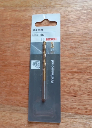 Foret Bosch HSS TIN 4 mm neuf, marque: Bosch, état: Neuf avec étiquette, 3,00 €, 3,85 € Protection acheteurs (Pro) incluse