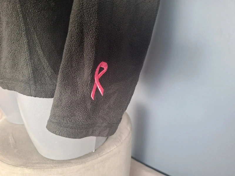 Polaire The North Face femme 1/4 zip – Édition Ruban Rose – Taille M - brodé (609) - photo numéro 6
