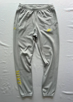 Pantalon Jogging Nike S, marque: Nike, état: Bon état, taille: S, 12,00 €, 13,30 € Protection acheteurs incluse