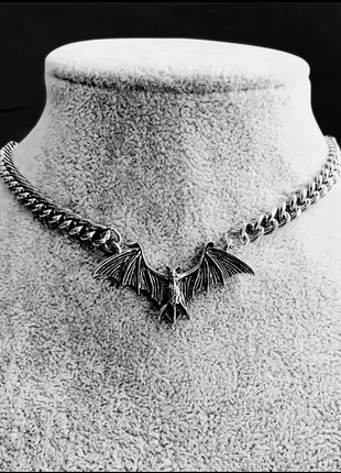 Collar de murciélago Y2K, merk: y2k, staat: Heel goed, € 12,00, € 13,30 inclusief Kopersbescherming