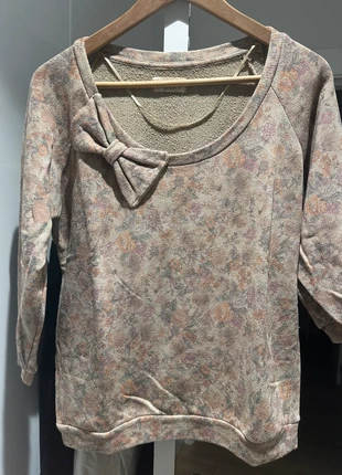 Sudadera flores Pull & Best, marque: Pull & Bear, état: Très bon état, taille: L / 40 / 12, 4,00 €, 4,90 € Protection acheteurs incluse