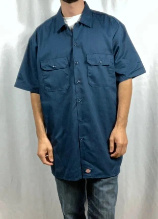Chemise Dickies Bleue Workwear manches courtes taille XL, brand: Dickies, condizioni: Buone, taglia: XL, €14.99, €16.44 include la Protezione acquisti Pro