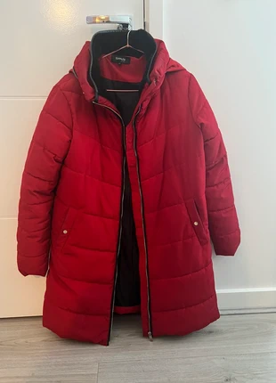 Red coat, brand: Fórmula Joven, condition: Very good, size: M / UK 12-14, £17.00, £18.55 includes Buyer Protection