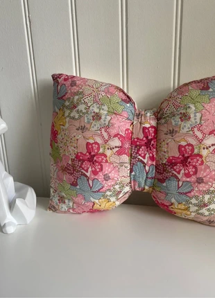 Coussin noeud en Liberty, marque: liberty, état: Très bon état, taille: Autre, 10,00 €, 11,20 € Protection acheteurs incluse