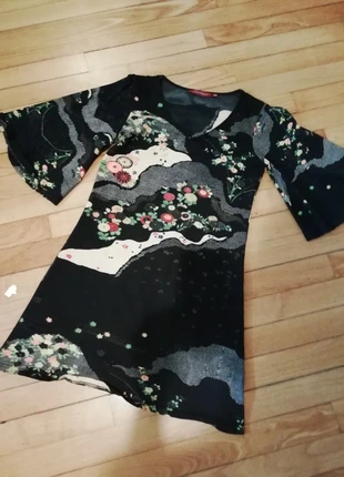 Robe kimono s/m, marke: Uttam London, zustand: Gut, größe: M / 38 / 10, 10,00 €, 11,20 € inklusive Vinted-Käuferschutz