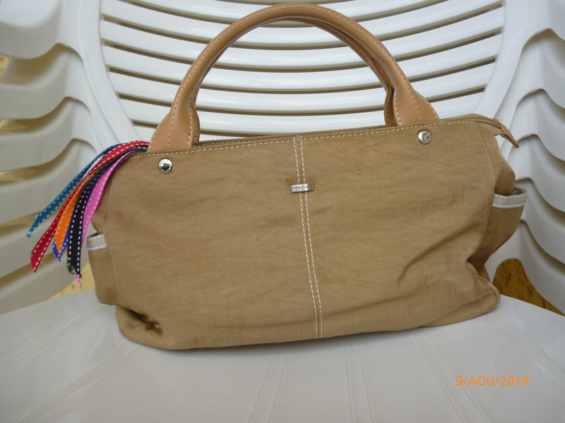 Sac main camel Paquetage Vinted