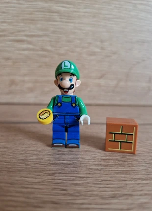 Figurine type lego Luigi / Super Mario, marque: Super Mario, état: Très bon état, taille: Taille unique, 6,00 €, 7,00 € Protection acheteurs incluse