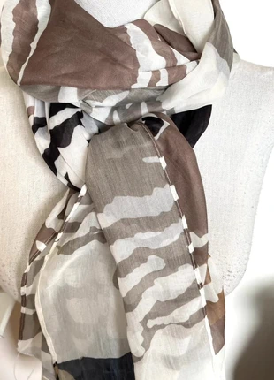 Jolie écharpe marron noir crème zébré, marque: Boutique indépendante, état: Neuf sans étiquette, 12,00 €, 13,30 € Protection acheteurs incluse