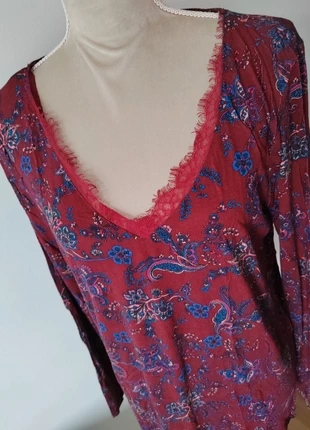 T-shirt bordeaux imprimé col V dentelles Promod Taille L, brand: Promod, condition: Very good, size: L / 40 / 12, €12.99, €14.34 includes Buyer Protection