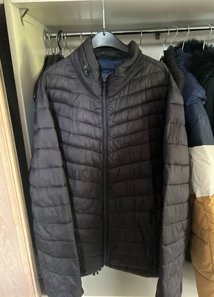 Doudoune fine Célio, marca: Celio, estado: Satisfatório, tamanho: L, €2.00, €2.80 inclui Proteção do Comprador