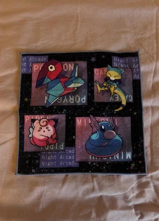 Petite serviette microfibre Pokémon center, marca: Pokémon, estado: Novo sem etiquetas, €4.00, €4.90 inclui Proteção do Comprador