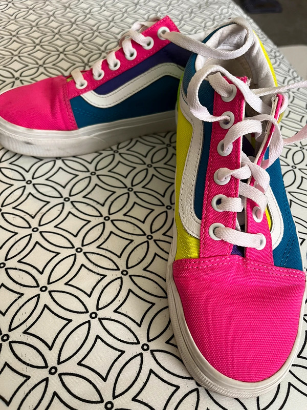 Size 1 2025 womens vans