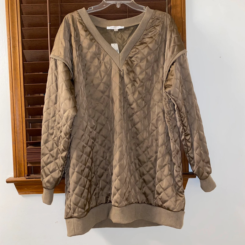 NWT $128 Anthropologie x Flat White Quilted V Neck Long Sleeves Pullover L 1