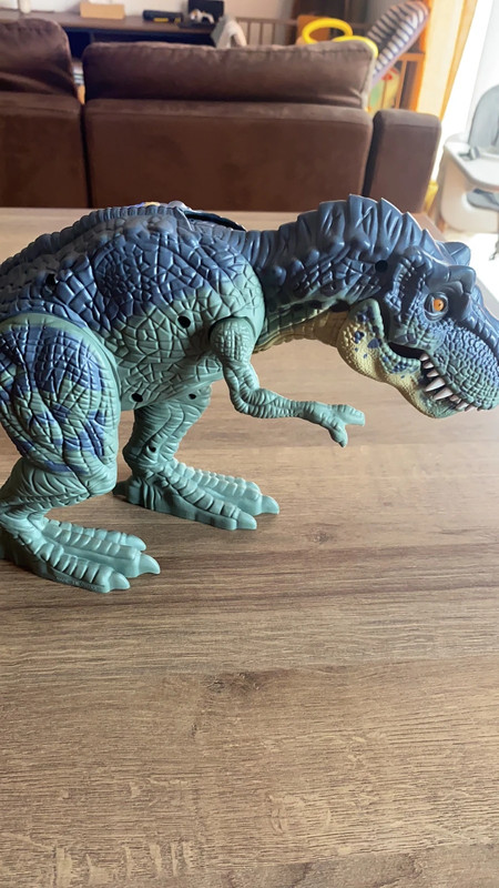 Figurine dinosaure T-rex interactif 59 cm