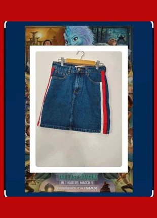 Coqueta falda con franja lateral 🌹, marque: Stradivarius, état: Très bon état, taille: XS / 34 / 6, 3,00 €, 3,85 € Protection acheteurs incluse