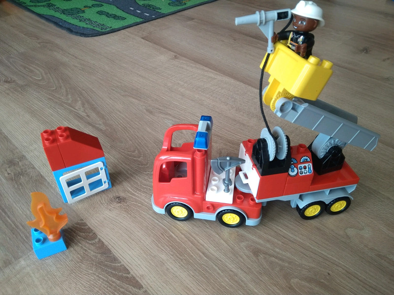 LEGO Duplo - Le camion de pompiers (10592)