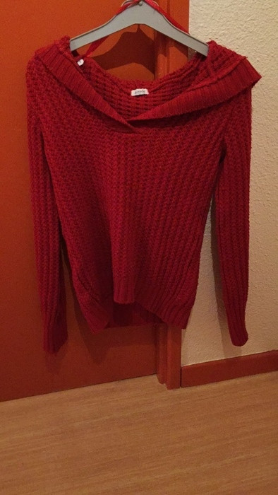 pull rouge  1