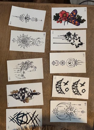 Lot de 10 planches de tatouage, neuf, condizioni: Nuovo con cartellino, €2.00, €2.80 include la Protezione acquisti