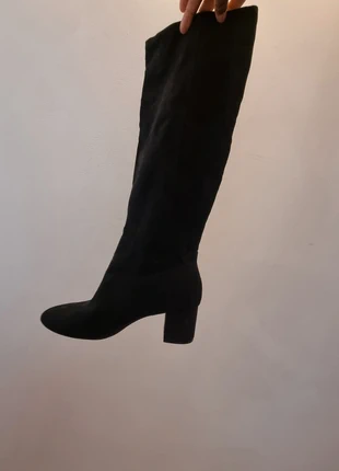 Bottes Hautes Femmes à Talon, marque: H&M, état: Très bon état, taille: 40, 15,00 €, 16,45 € Protection acheteurs incluse
