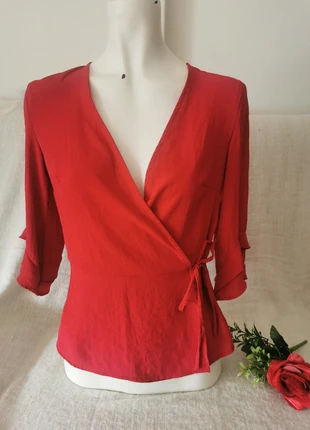 Camisa fluida meia manga Bershka , brand: Bershka, condizioni: Nuovo con cartellino, taglia: XS / IT 38 / EU 34, €8.00, €9.10 include la Protezione acquisti