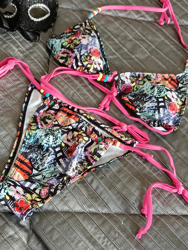 Bikini floral com missangas M 5