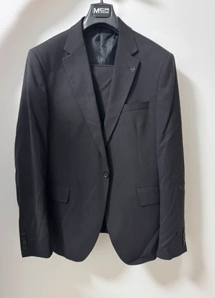 Zwarte pak mannen, merk: MCR Moda Crise, staat: Nieuw zonder prijskaartje, maat: 52, € 80,00, € 84,70 inclusief Kopersbescherming