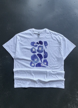 T-shirt vintage graphic tee boxy cap, brand: Graphic Tee, condizioni: Ottime, taglia: S, €9.99, €11.19 include la Protezione acquisti Pro