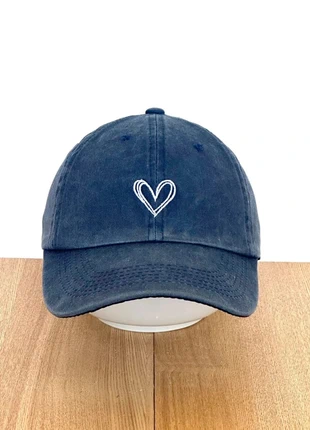 Casquette Vintage Bleu Jean Cœur Brodé Style 90s Minimaliste Unisexe, marque: Vintage Love, état: Neuf sans étiquette, taille: Taille unique, 20,00 €, 21,70 € Protection acheteurs (Pro) incluse