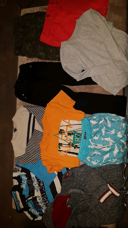 Lot v tements gar on 6 ans Vinted