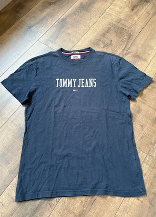T-shirt Tommy Hilfiger homme, marke: Tommy Hilfiger, zustand: Sehr gut, größe: S, 8,90 €, 10,05 € inklusive Vinted-Käuferschutz