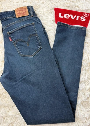 Jean Levi's Classic Mid Rise Skinny W30/FR40. L380, marque: Levi's, état: Très bon état, taille: L / 40 / 12, 19,90 €, 21,60 € Protection acheteurs (Pro) incluse
