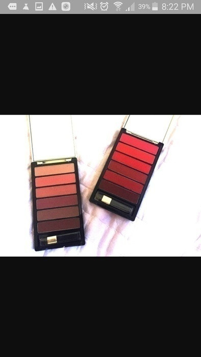 Palette lèvres L'Oréal( rouge ou nude) 4
