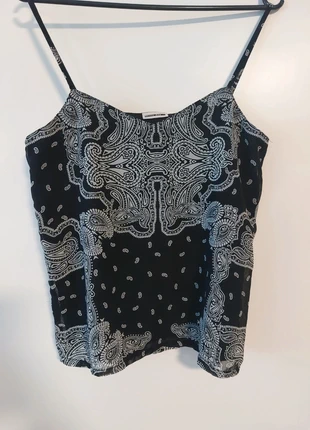 Letnia bluzka , marque: Noisy May, état: Très bon état, taille: S / 36 / 8, 3,00 €, 3,85 € Protection acheteurs incluse