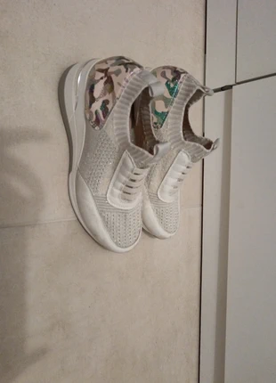 Baskets compensées, marque: mysoft, état: Très bon état, taille: 39, 6,00 €, 7,00 € Protection acheteurs incluse