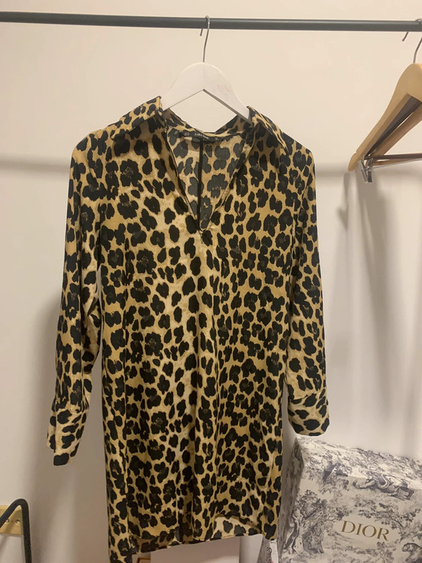 Vestido camisero 2024 leopardo zara