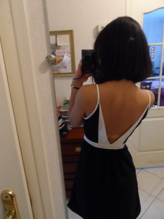 Robe dos nu noire et blanche Vinted