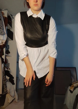 Chemise empiècement cuir , marque: Boutique Belgique, état: Très bon état, taille: M / 38 / 10, 5,50 €, 6,48 € Protection acheteurs incluse