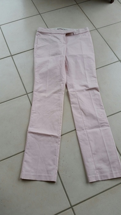 Pantalon rose pale neuf effet satiné  2