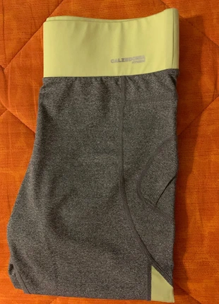 leggings pinocchietto Calzedonia , brand: Calzedonia, condizioni: Ottime, taglia: XS / IT 38 / EU 34, €6.00, €7.00 include la Protezione acquisti