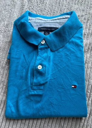 Polo tommy Hilfiger logo brodée taille XLen très bon état taille 44, marke: Tommy Hilfiger, zustand: Sehr gut, größe: XL, 15,00 €, 16,45 € inklusive Vinted-Käuferschutz