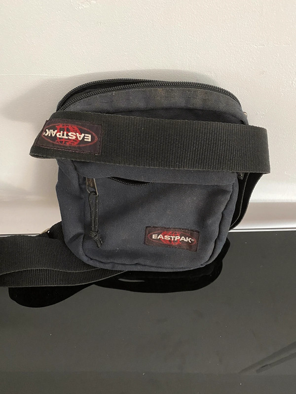 Sacoche eastpak bleu marine Vinted