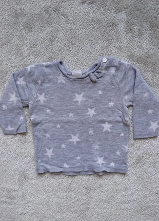 Mignon petit pull à étoiles en bon état 👌, marque: H&M, état: Bon état, taille: 3-6 mois / 62 cm, 2,00 €, 2,80 € Protection acheteurs incluse