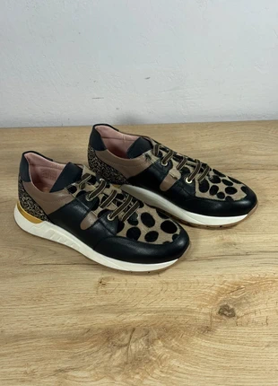 Animal print leather sneakers woman size 36 trendy casual style, marque: Local, état: Neuf avec étiquette, taille: 36, 39,00 €, 41,65 € Protection acheteurs incluse