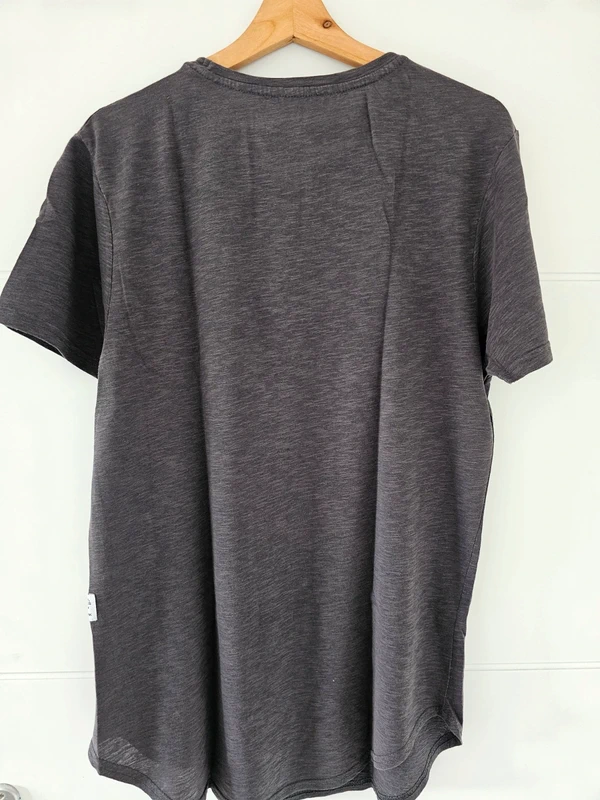T-shirt coupe longue - photo numéro 5
