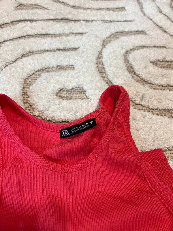 Zara fuchsia Halter top 2