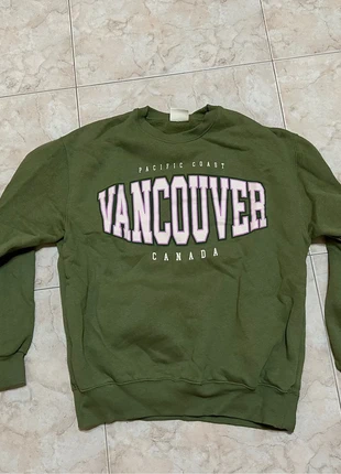 Felpa oversize, marca: Pull & Bear, estado: Novo sem etiquetas, tamanho: XS / 34 / 6, €12.00, €13.30 inclui Proteção do Comprador