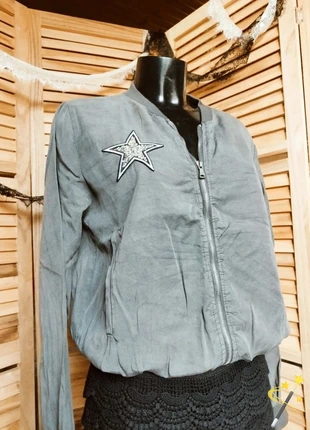 Blaser fin gris Miss Carla Made in Italy 💫💫, marque: Made In Italy, état: Très bon état, taille: S / 36 / 8, 10,00 €, 11,20 € Protection acheteurs (Pro) incluse